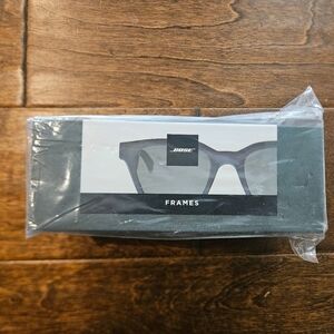 NEW IN ORIGINAL PACKAGING Bose Frames - Alto Style, Large Fit